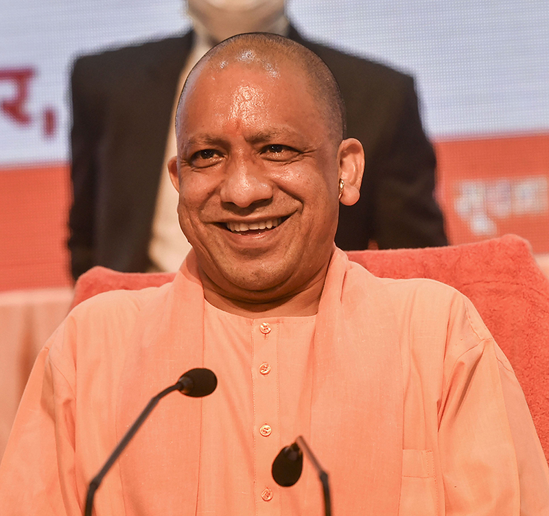 ಆದಿತ್ಯನಾಥ್ ತಂದೆಯ ವಿರುದ್ಧ ಹೇಳಿಕೆಗಾಗಿ ಇಬ್ಬರು ಎಸ್ಪಿ ನಾಯಕರ ವಿರುದ್ಧ ಪ್ರಕರಣ