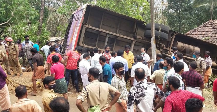 ಪಾಣತ್ತೂರು ಬಸ್ಸು ದುರಂತ ಪ್ರಕರಣ: ಮೃತಪಟ್ಟ 7 ಮಂದಿಯ ಕುಟುಂಬಗಳಿಗೆ ತಲಾ 2 ಲಕ್ಷ ರೂ. ಪರಿಹಾರ