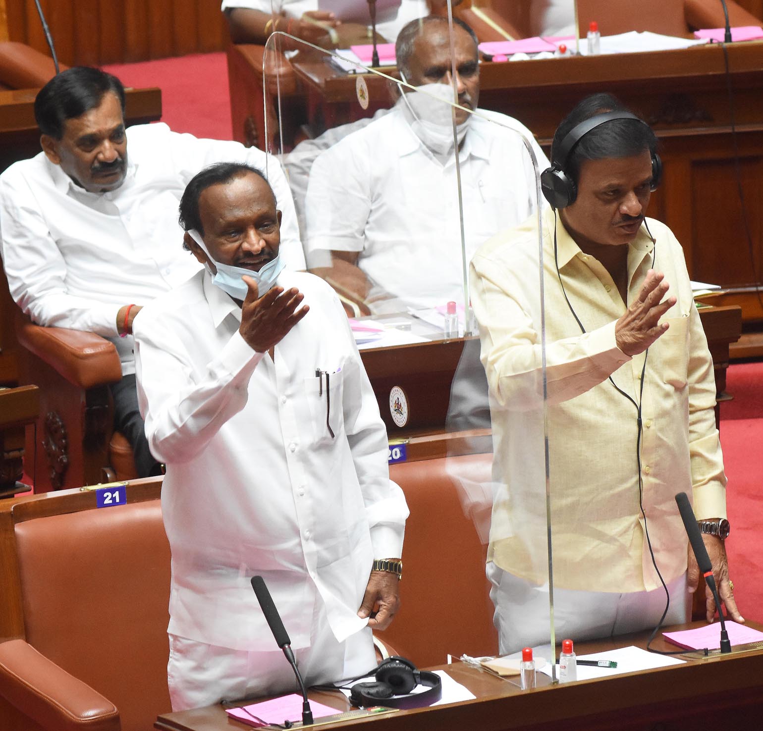 ತಡೆಯಾಜ್ಞೆ ತೆರವಿಗೆ ಸಿಎಂ ಜೊತೆ ಚರ್ಚಿಸಿ ಕ್ರಮ: ಸಚಿವ ಎಂಟಿಬಿ ನಾಗರಾಜ್