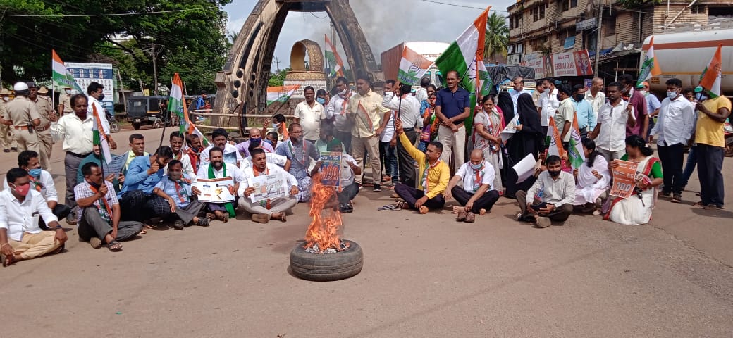 ಭಟ್ಕಳ: ಭಾರತ್ ಬಂದ್ ಬೆಂಬಲಿಸಿ ಪ್ರತಿಭಟನೆ