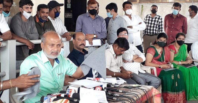 ಬ್ಯಾಗ್ ಖರೀದಿಯಲ್ಲಿ ಅಕ್ರಮ: ಐಎಎಸ್ ಅಧಿಕಾರಿ ರೋಹಿಣಿ ಸಿಂಧೂರಿ ವಿರುದ್ಧ ಶಾಸಕ ಸಾ.ರಾ.ಮಹೇಶ್ ಆರೋಪ