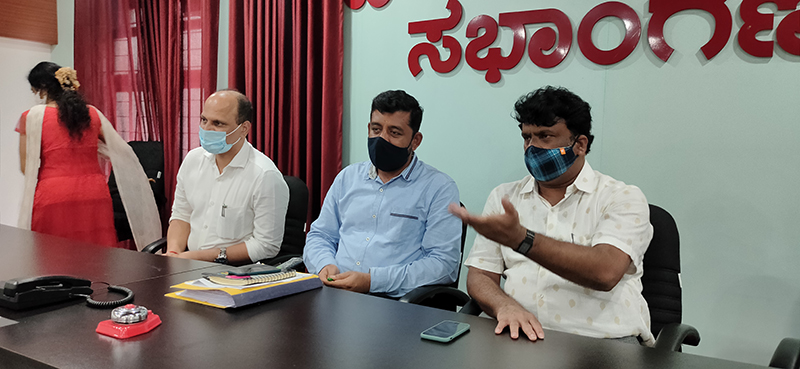 ಶಾಸಕರ ಭರವಸೆಗೆ ಒಪ್ಪಿಗೆ : ಪ್ರತಿಭಟನೆ ನಿರ್ಧಾರ ಕೈಬಿಟ್ಟ ವರ್ತಕ ಸಂಘ