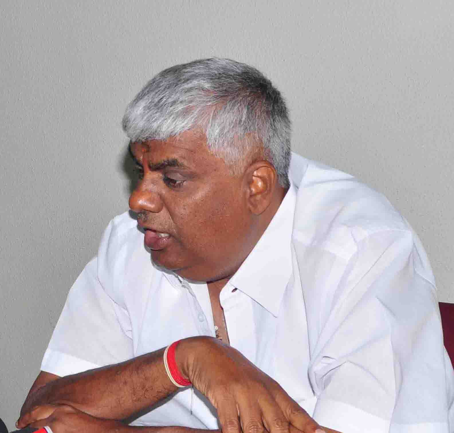 ಸರಕಾರ ರೈತರಿಗೆ ಪರಿಹಾರ ಕೊಡದಿದ್ರೆ 2023ಕ್ಕೆ ನಾನೇ ಪರಿಹಾರ ನೀಡುವೆ: ಹೆಚ್.ಡಿ. ರೇವಣ್ಣ