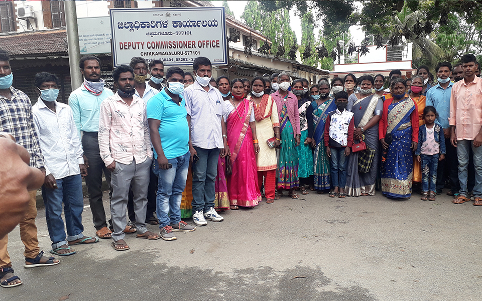 ಪರಿಶಿಷ್ಟ ನಿವೇಶನ ರಹಿತರ ನಿರ್ಲಕ್ಷಿಸಿ ಬಲಾಢ್ಯರಿಗೆ ನಿವೇಶನ ಹಂಚಿಕೆಗೆ ಗ್ರಾಪಂ ಹುನ್ನಾರ ಆರೋಪ