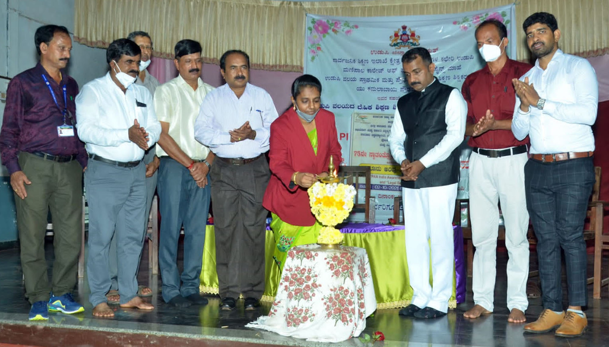 ಸಮಾಜದ ಕಟ್ಟಕಡೆಯ ವ್ಯಕ್ತಿಗೂ ಕಾನೂನು ಅರಿವು ಮೂಡಿಸಿ : ನ್ಯಾಯಾಧೀಶೆ ಶರ್ಮಿಳಾ