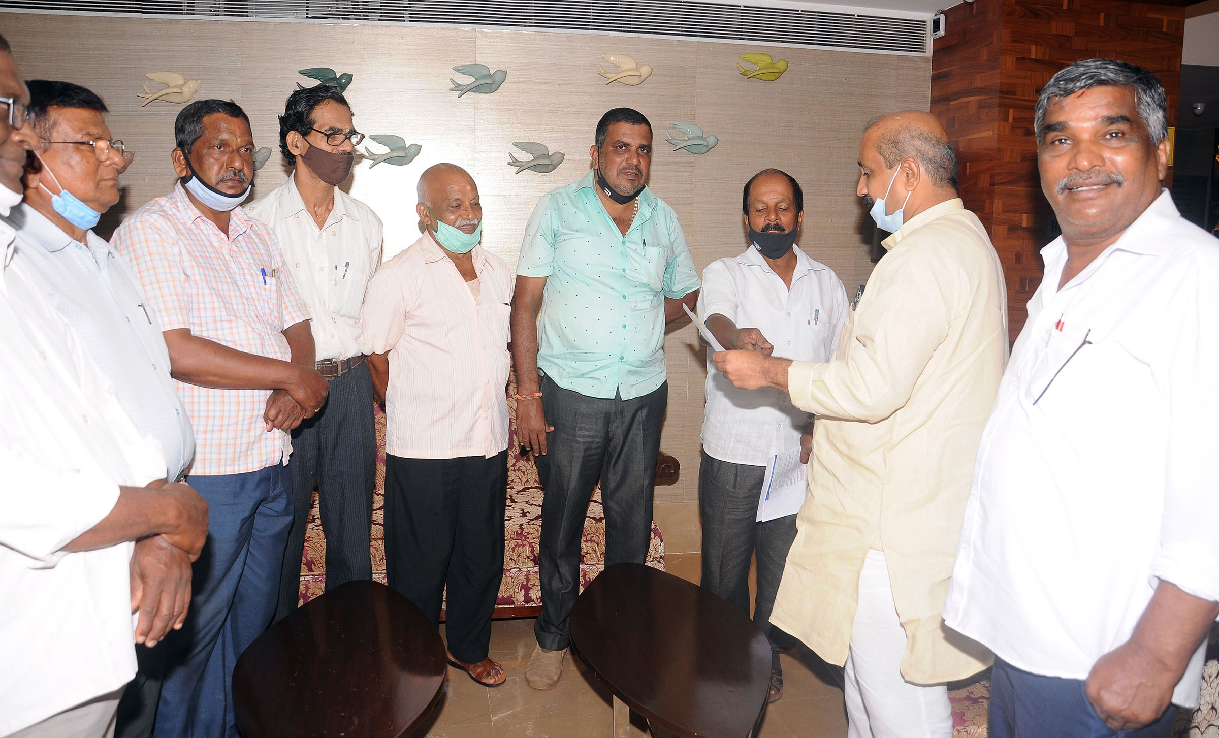 ಕೆಎಸ್‌ಆರ್‌ಟಿಸಿ ಬಸ್ ನಿಲ್ದಾಣಕ್ಕೆ ನಾರಾಯಣ ಗುರುಗಳ ಹೆಸರು ಇಡುವಂತೆ ಮನವಿ