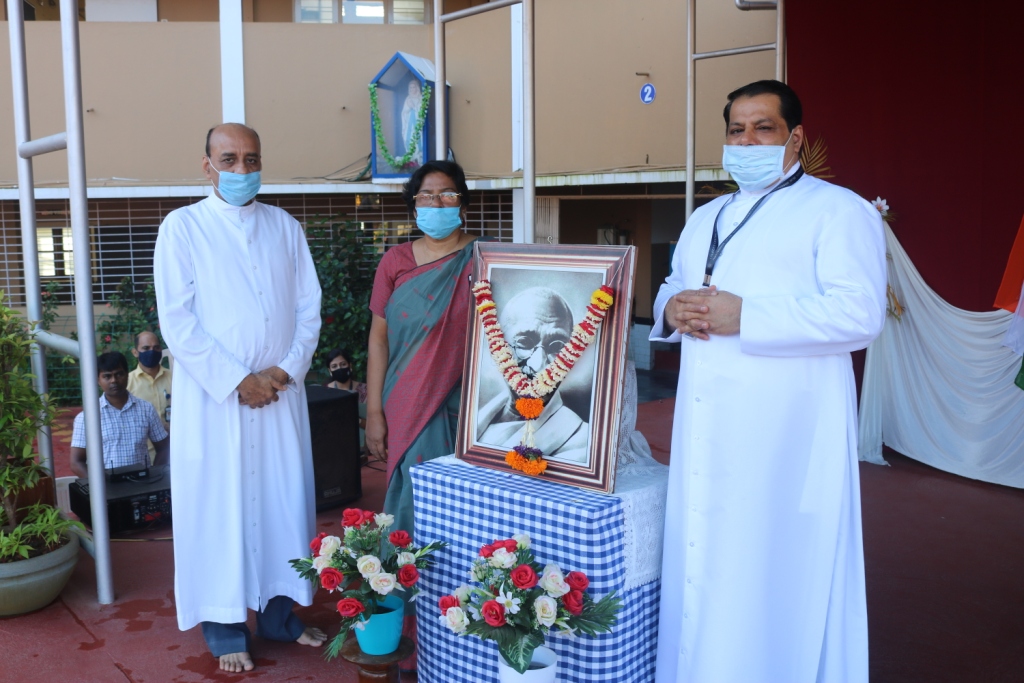 ಲೂರ್ಡ್ಸ್ ಸೆಂಟ್ರಲ್ ಸ್ಕೂಲ್‌ನಲ್ಲಿ ಗಾಂಧಿ ಜಯಂತಿ