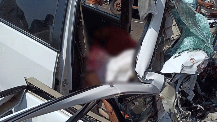 ವಿಜಯಪುರ: ಭೀಕರ ರಸ್ತೆ ಅಪಘಾತಕ್ಕೆ ಮಗು ಸಹಿತ ನಾಲ್ವರು ಬಲಿ