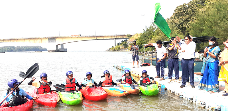 ಕೊಲೈಪಿಕ್ ಹಿಮಶಿಖರ ಏರಿ ಕಾರವಾರ ತಲುಪಿದ ಐವರು ಕನ್ನಡತಿಯರು