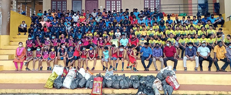ಅಜ್ಜರಕಾಡು: ಕ್ರೀಡಾ ವಿದ್ಯಾರ್ಥಿಗಳಿಂದ ಸ್ವಚ್ಛತಾ ಕಾರ್ಯಕ್ರಮ
