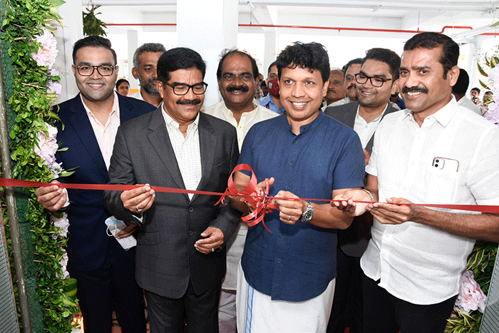 ಕೂಳೂರು-ಕಾವೂರು: ‘ಇನ್‌ಲ್ಯಾಂಡ್ ಸನ್‌ಲೈಟ್-ಮೂನ್‌ಲೈಟ್’ ವಸತಿ ಸಮುಚ್ಚಯ ಉದ್ಘಾಟನೆ