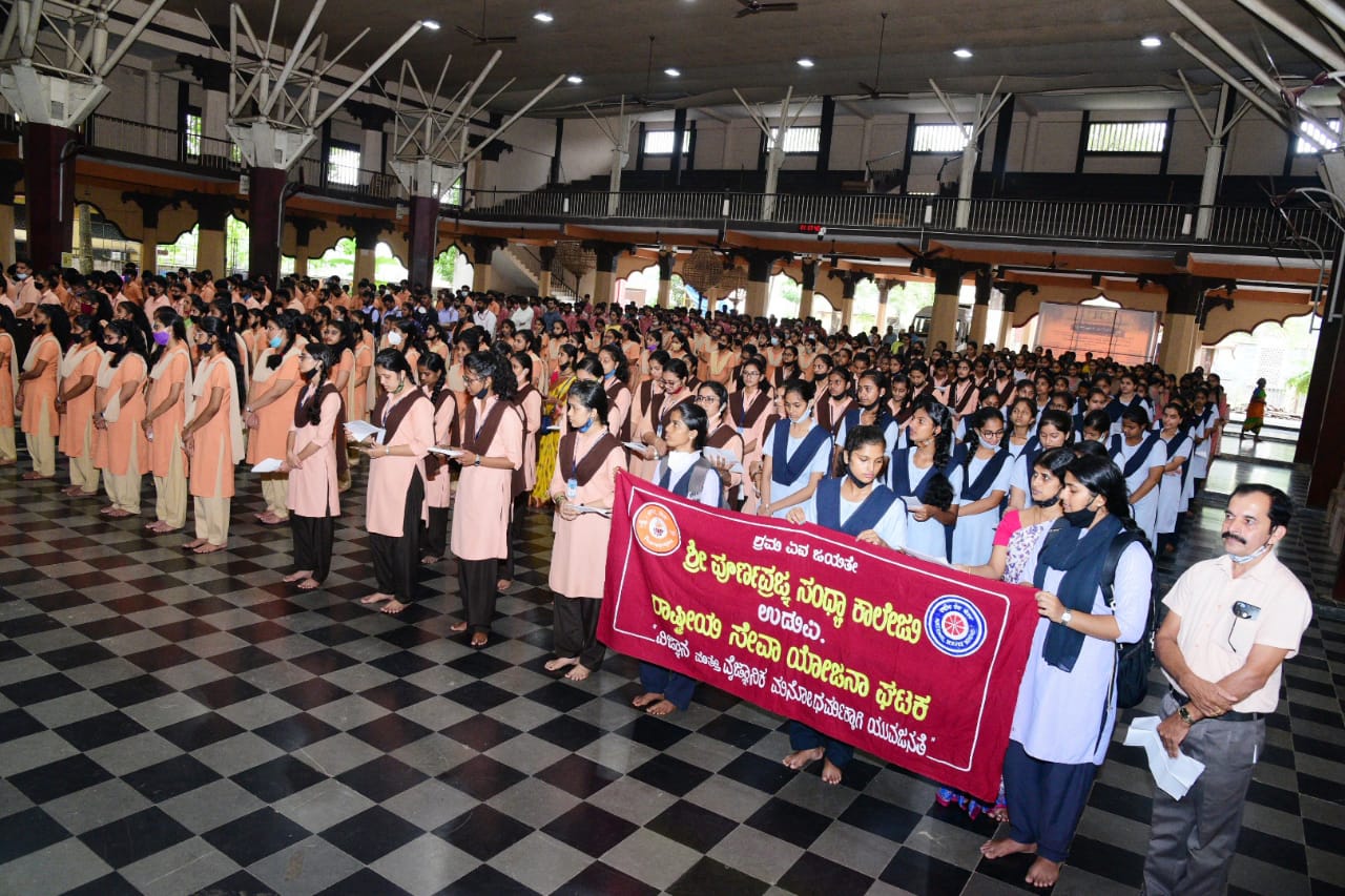 ಉಡುಪಿ: ರಾಜಾಂಗಣದಲ್ಲೂ ಮೊಳಗಿತು ಕನ್ನಡ ಹಾಡುಗಳು