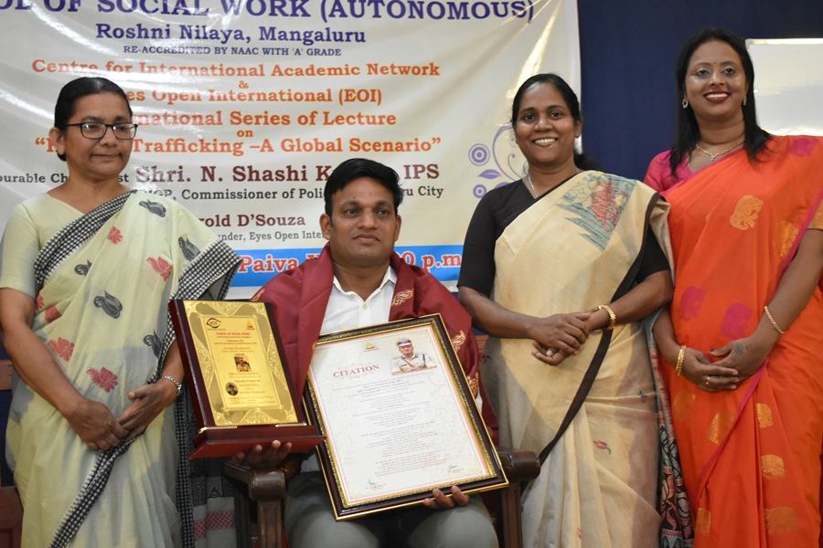 ಫಲಾಪೇಕ್ಷೆ ಇಲ್ಲದೆ ಸಮಾಜಮುಖಿ ಕಾರ್ಯದೊಂದಿಗೆ ಮುನ್ನಡೆಯಿರಿ: ಕಮಿಷನರ್ ಶಶಿಕುಮಾರ್