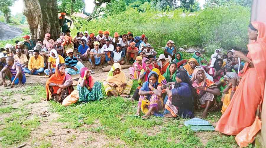 ಲಾತೆಹಾರ್ ಜಿಲ್ಲೆಯ ಗ್ರಾಮಸ್ಥರಿಂದ ಕಾನೂನು ಹೋರಾಟಕ್ಕಾಗಿ ಕ್ರೌಡ್ ಫಂಡಿಂಗ್ ಮೂಲಕ ನಿಧಿ ಸಂಗ್ರಹ