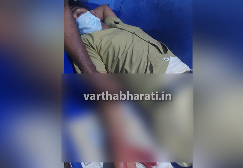 ಕೋಟ: ಕೈ ಜಜ್ಜಿ ಗಾಯಗೊಳಿಸಿಕೊಂಡ ಪುನೀತ್ ಅಭಿಮಾನಿ!