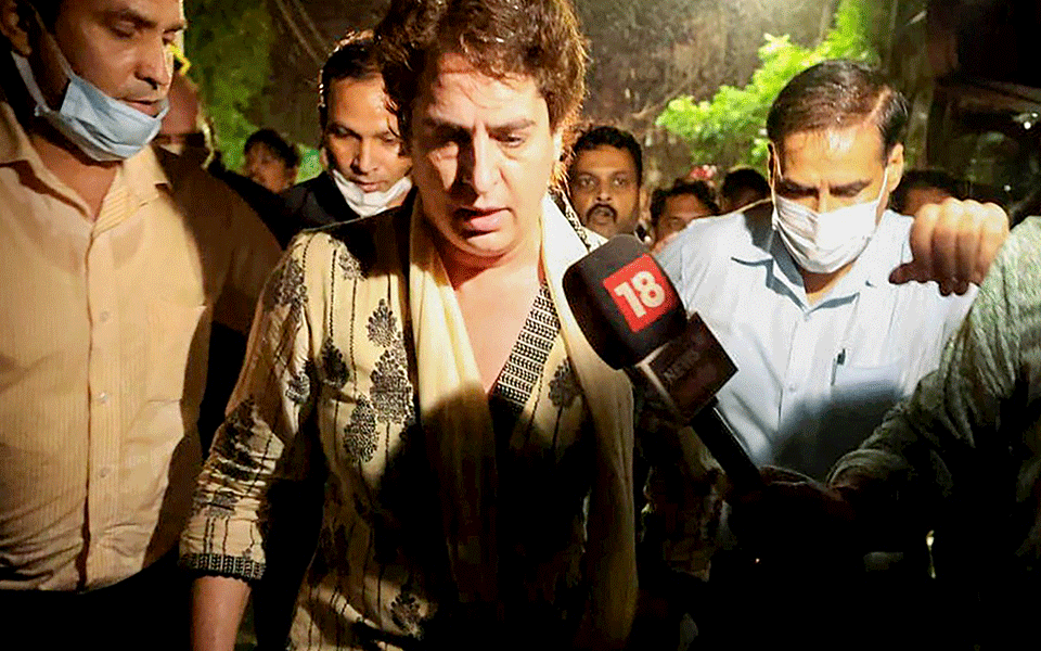 ಲಖೀಂಪುರ್ ಖೇರಿಗೆ ತೆರಳುತ್ತಿದ್ದ ಪ್ರಿಯಾಂಕಾ ಗಾಂಧಿಯ ಬಂಧನ