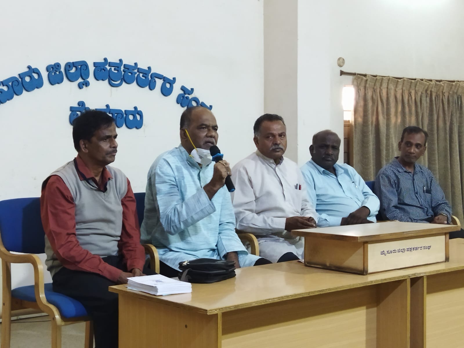 ‘ಮಹಿಷಾ ದಸರಾ ಆಚರಣೆ ಮಾಡುತ್ತೇವೆ, ತಾಕತ್ತಿದ್ದರೆ ತಡೆಯಲಿ’: ಪ್ರೊ.ಬಿ.ಪಿ.ಮಹೇಶ್ ಚಂದ್ರಗುರು