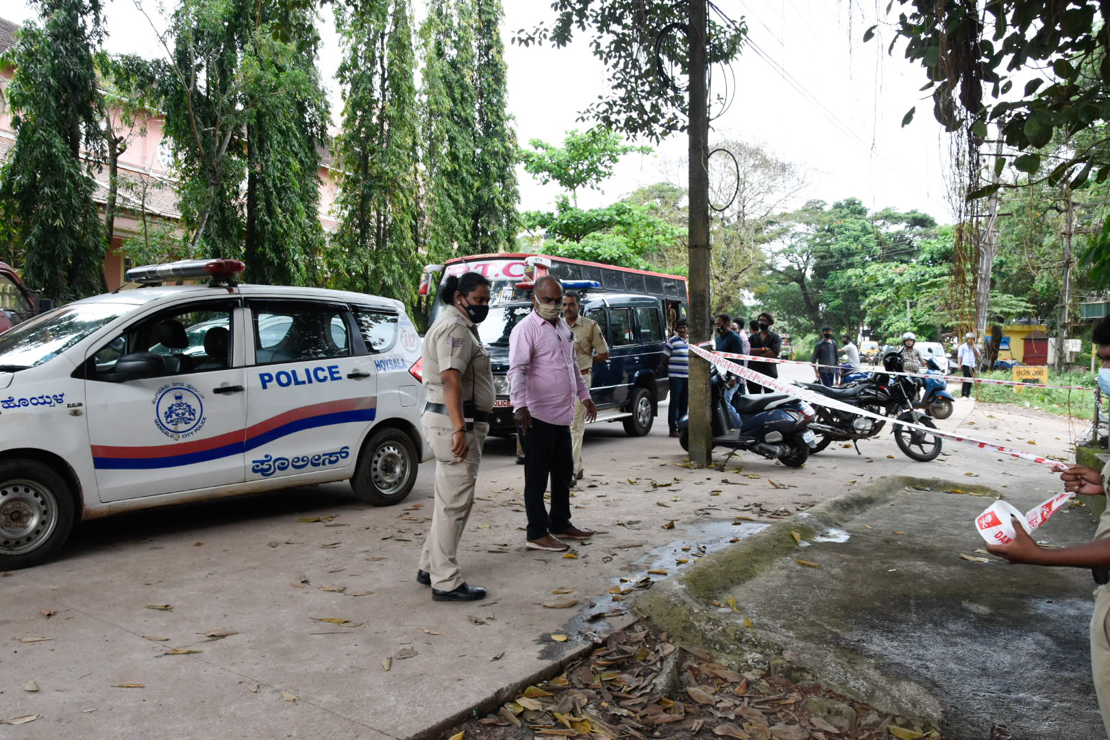 ಮಂಗಳೂರಿನಲ್ಲಿ ಹಾಡಹಗಲೇ ಶೂಟೌಟ್ : ಯುವಕನ ತಲೆಗೆ ಗಂಭೀರ ಗಾಯ