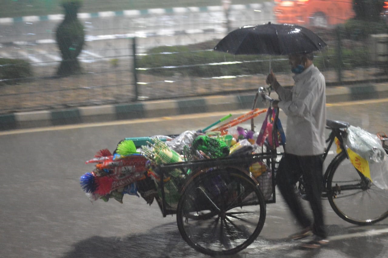 ರಾಜ್ಯದ ಹಲವೆಡೆ ಇನ್ನೂ ಮೂರು ದಿನ ಮಳೆ ಸಾಧ್ಯತೆ; ಹವಾಮಾನ ಇಲಾಖೆ