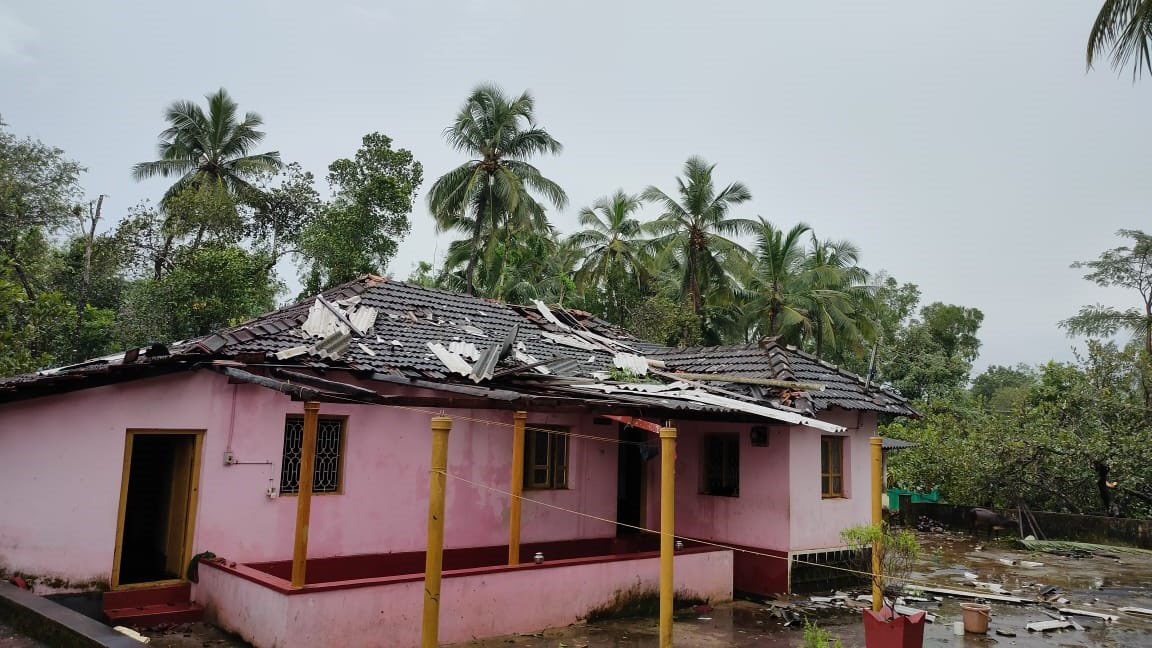 ಉಡುಪಿ : ಗಾಳಿಮಳೆಗೆ 90 ಮನೆಗಳಿಗೆ ಹಾನಿ, 45 ಲಕ್ಷ ರೂ. ನಷ್ಟ