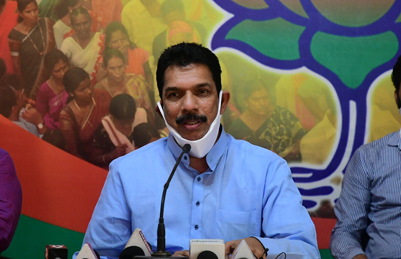 ‘ಕುಟುಂಬ ರಾಜಕೀಯದ ಕೂಪದಿಂದ ಹೊರಬಂದು ಮಾತನಾಡಿ’: ಎಚ್‍ಡಿಕೆಗೆ ನಳಿನ್‍ಕುಮಾರ್ ಕಟೀಲು ತಿರುಗೇಟು