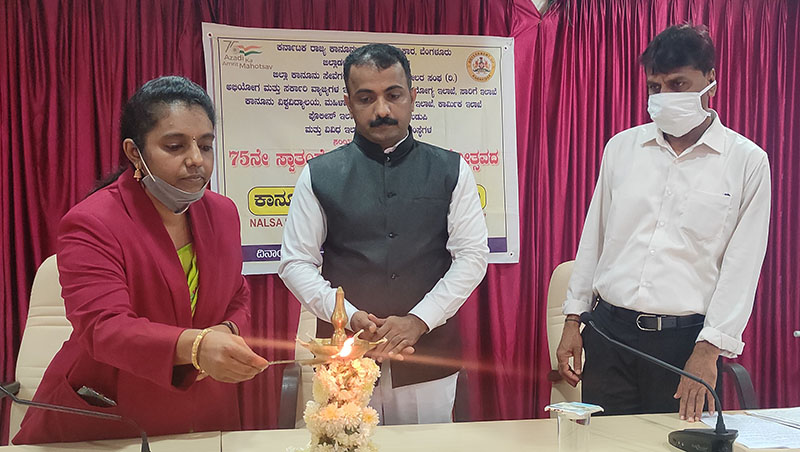 ಗೌರವದೊಂದಿಗೆ ಕೆಲಸ ಮಾಡುವುದು ಮಹಿಳೆಯ ಮೂಲಭೂತ ಹಕ್ಕು : ನ್ಯಾ. ಶರ್ಮಿಳಾ