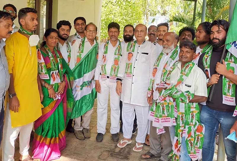 ಮಂಗಳೂರು : ಜೆಡಿಎಸ್ ಪಕ್ಷಕ್ಕೆ ಸೇರ್ಪಡೆ