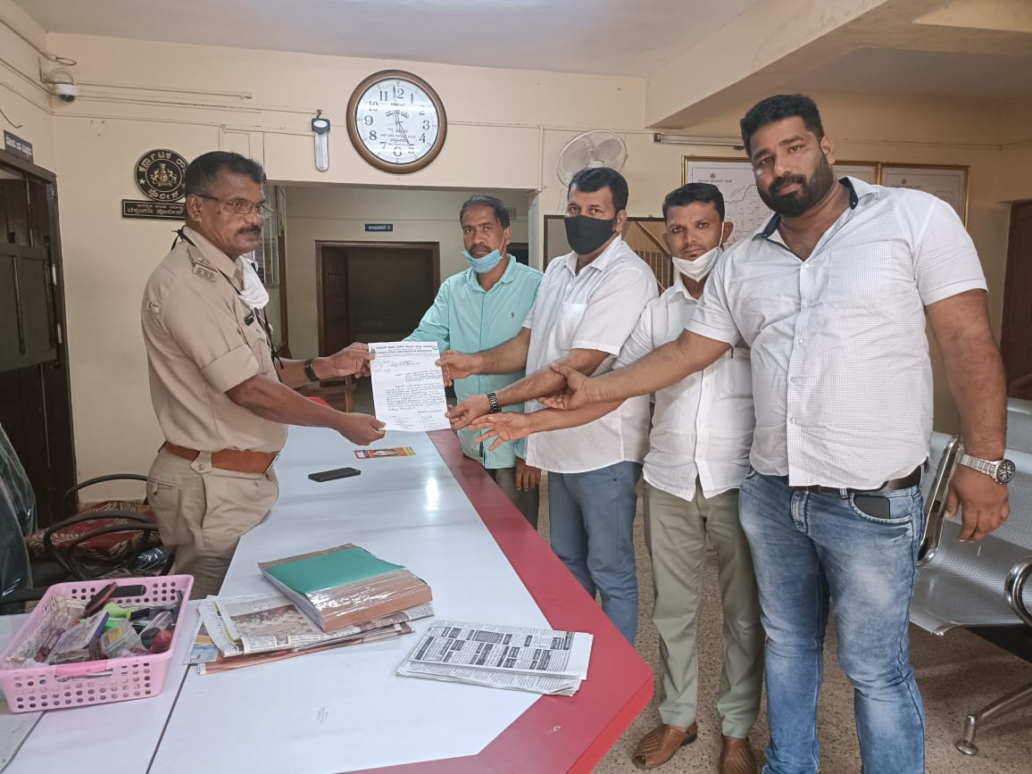 ಗಂಗೊಳ್ಳಿಯಲ್ಲಿ ನಡೆದ ಸಮಾವೇಶದಲ್ಲಿ ನಿಂದನೆ; ಕ್ರಮಕ್ಕೆ ಒತ್ತಾಯಿಸಿ ಬೆಳ್ತಂಗಡಿ ಠಾಣೆಗೆ ದೂರು