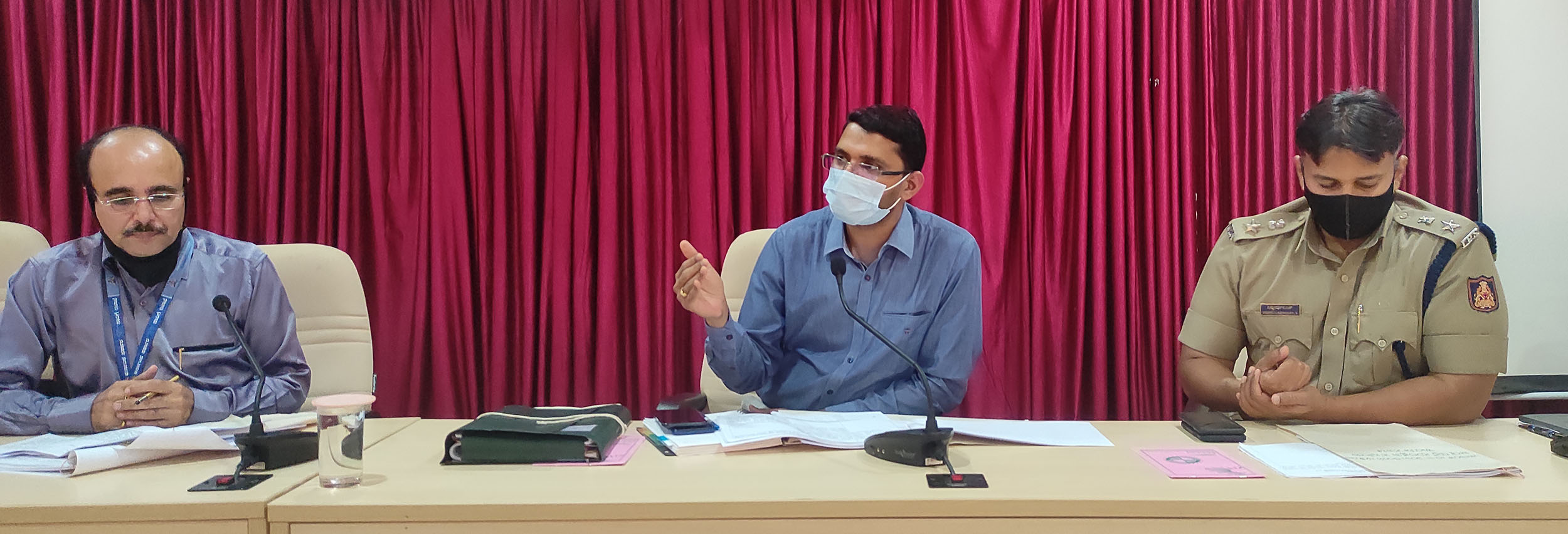 ರಸ್ತೆ ಸುರಕ್ಷತಾ ನಿಯಮಗಳನ್ನು ತಪ್ಪದೇ ಪಾಲಿಸಿ: ಉಡುಪಿ ಜಿಲ್ಲಾಧಿಕಾರಿ