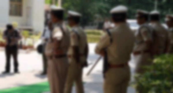 ಕಾಸ್ ಗಂಜ್ ಕಸ್ಟಡಿ ಸಾವು ಪ್ರಕರಣ: ಆತ್ಮಹತ್ಯೆ ಆರೋಪ ನಿರಾಕರಿಸಿ ಪೊಲೀಸರನ್ನು ದೂರುತ್ತಿರುವ ಮೃತನ ಕುಟುಂಬ