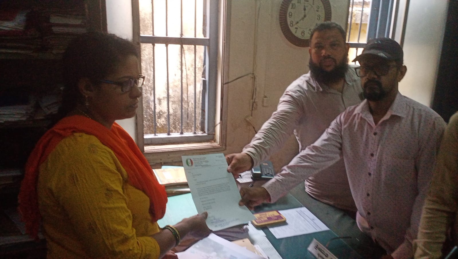 ರಸ್ತೆಬದಿಯಲ್ಲಿ ಕಸ: ತಕ್ಷಣ ವಿಲೇವಾರಿಗೆ ವೆಲ್ಫೇರ್ ಪಾರ್ಟಿ ಆಗ್ರಹ