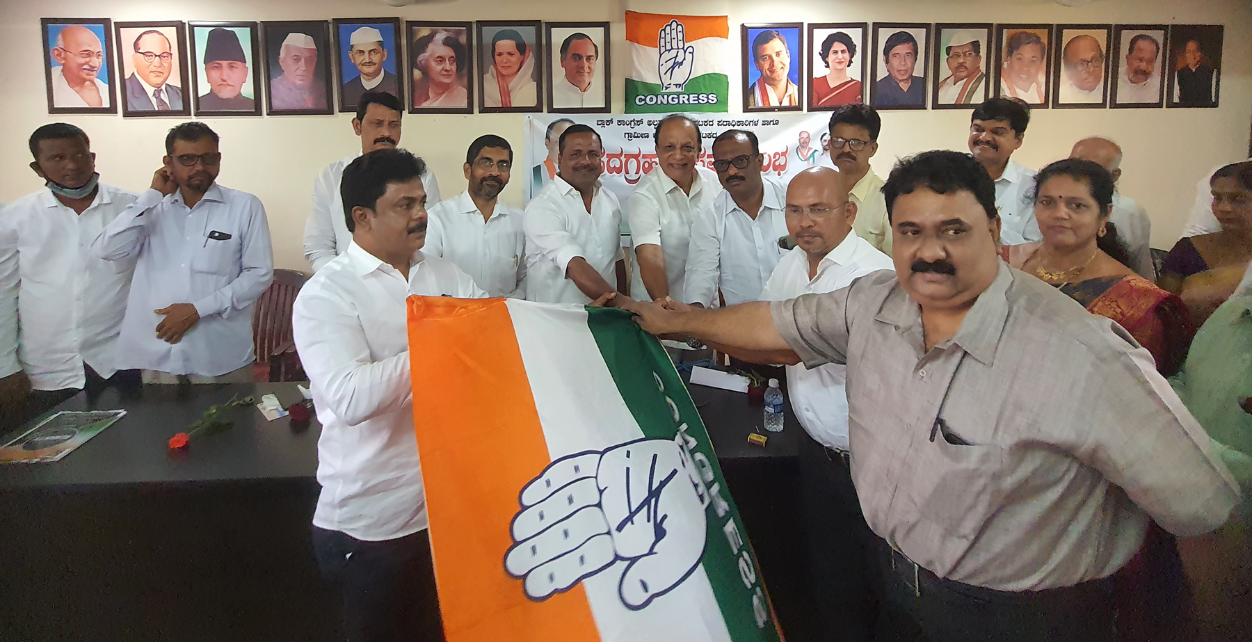 ಕಾಂಗ್ರೆಸ್ ಸಮಾಜವನ್ನು ಒಗ್ಗೂಡಿಸುತ್ತಿದೆ: ಯು.ಟಿ ಖಾದರ್