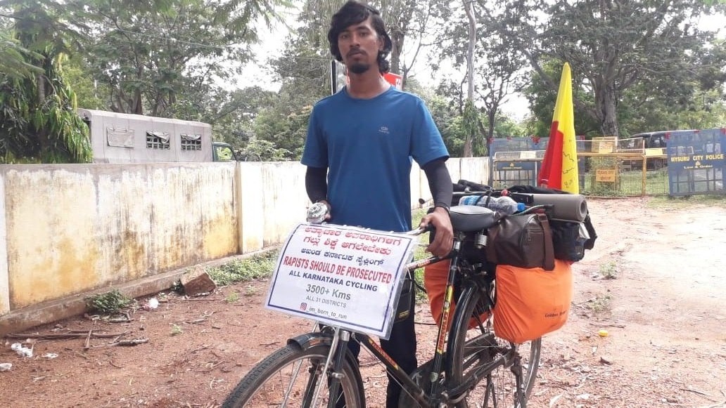 ಅತ್ಯಾಚಾರಿಗಳ ವಿರುದ್ಧ ರಾಜ್ಯಾದ್ಯಂತ ಏಕಾಂಗಿ ಸೈಕಲ್ ಜಾಥಾ; ಡಿಸಿಗಳಿಗೆ ಮನವಿ, ಕಠಿಣ ಶಿಕ್ಷೆಗೆ ಆಗ್ರಹ