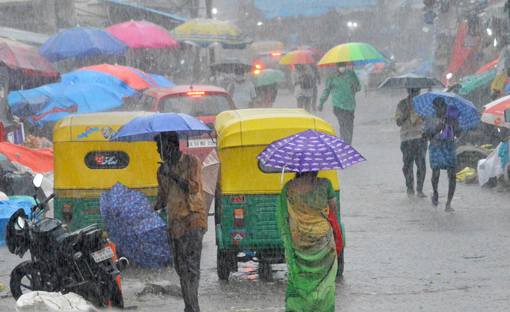 ಭಾರೀ ಮಳೆ: ಚೆನ್ನೈಯಲ್ಲಿ ರೆಡ್ ಅಲರ್ಟ್ ಘೋಷಣೆ