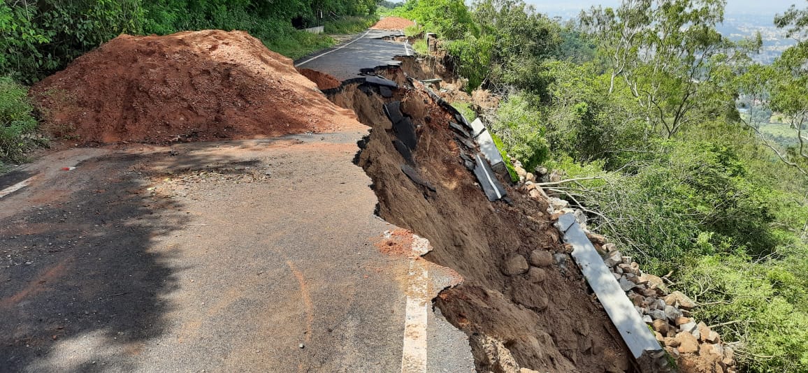 ಚಾಮುಂಡಿಬೆಟ್ಟದಲ್ಲಿ ಮತ್ತೆ ಭೂ ಕುಸಿತ