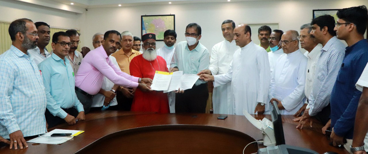 ಮತಾಂತರ ನಿಷೇಧ ಕಾಯ್ದೆ ವಿರೋಧಿಸಿ ಕ್ರೈಸ್ತ ಸಂಘಟನೆಗಳಿಂದ ದ.ಕ ಜಿಲ್ಲಾಧಿಕಾರಿಗೆ ಮನವಿ