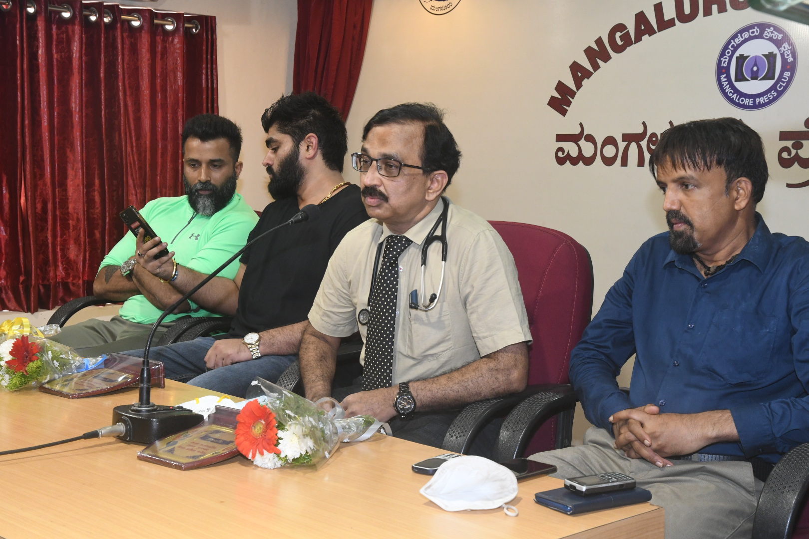 ಹೃದಯದ ಬಗ್ಗೆ ಆತಂಕ ಭಯದ ಬದಲು ಎಚ್ಚರಿಕೆ ಅಗತ್ಯ: ಎಜೆ ಆಸ್ಪತ್ರೆಯ ಹೃದ್ರೋಗ ವಿಭಾಗದ ಮುಖ್ಯಸ್ಥ ಡಾ. ಮಂಜುನಾಥ್