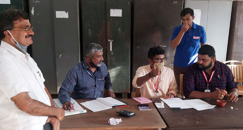 ​ಕನ್ನಡ ಸಾಹಿತ್ಯ ಪರಿಷತ್‌ ರಾಜ್ಯ, ಜಿಲ್ಲಾಧ್ಯಕ್ಷ ಸ್ಥಾನಕ್ಕಾಗಿ ಚುನಾವಣೆ: ಮತದಾನ ಆರಂಭ