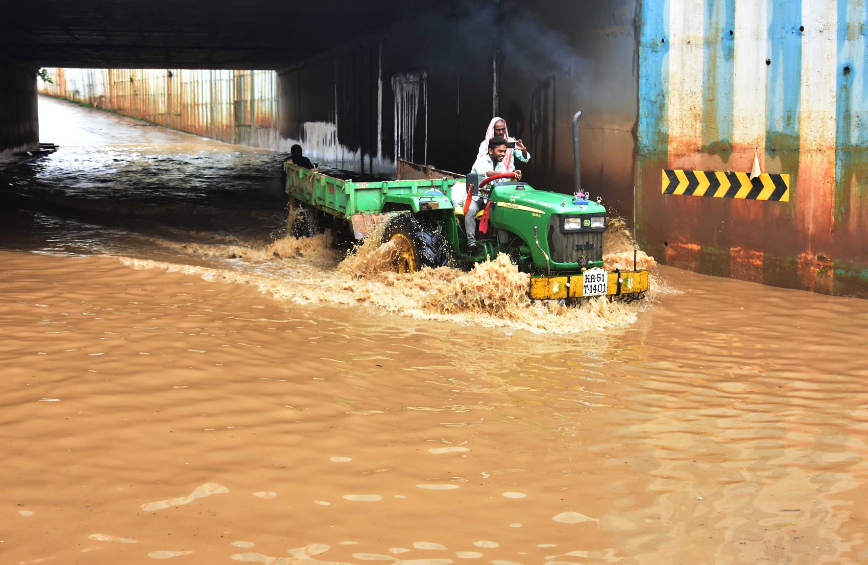 ರಾಜ್ಯದ ಬಹುತೇಕ ಜಿಲ್ಲೆಗಳಲ್ಲಿ ಮುಂದುವರಿದ ಮಳೆ: ಜನಜೀವನ ಅಸ್ತವ್ಯಸ್ತ