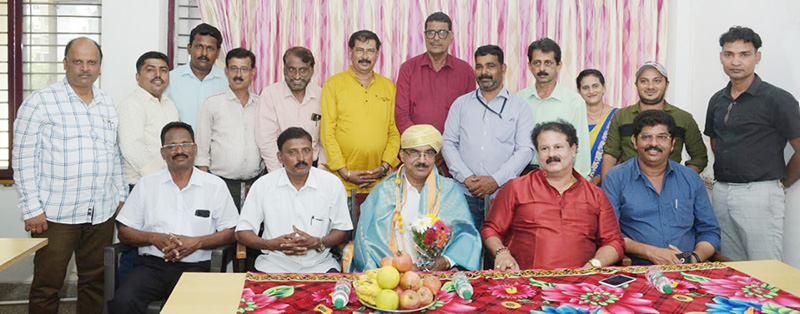 ಜಾಗತಿಕ ಬಂಟರ ಸಂಘಗಳ ಒಕ್ಕೂಟದಿಂದ ಪತ್ರಕರ್ತ ಚಂದ್ರಶೇಖರ ಪಾಲೆತ್ತಾಡಿಗೆ ಸನ್ಮಾನ