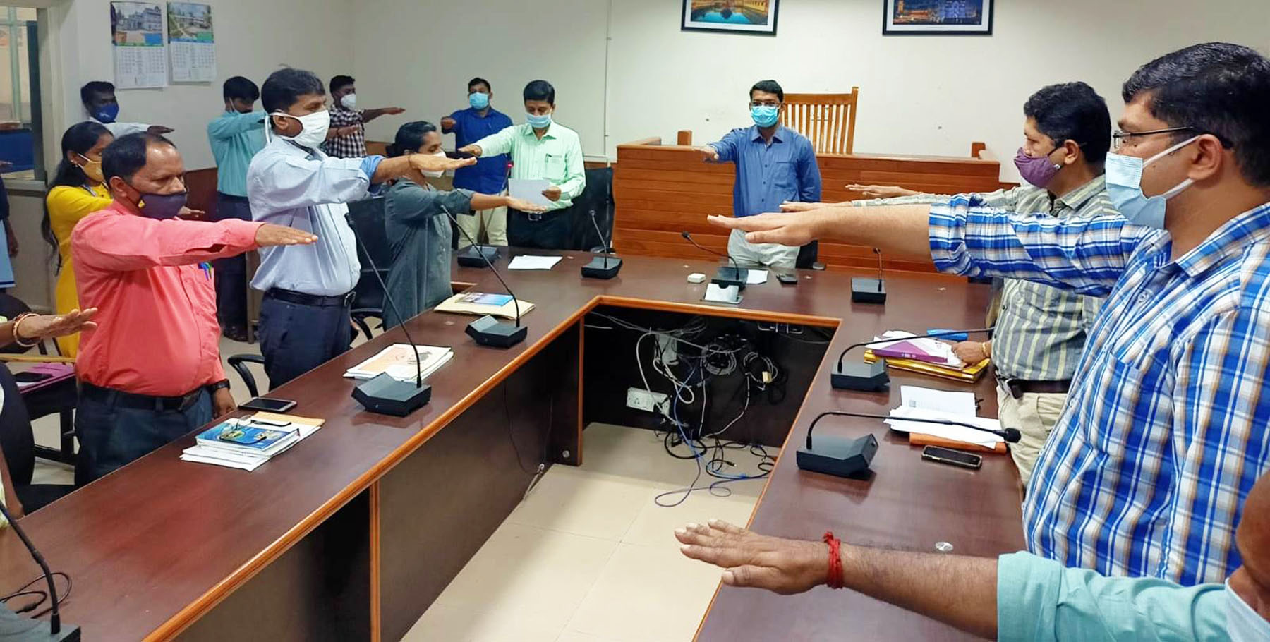 ಉಡುಪಿ: ಜಿಲ್ಲಾಧಿಕಾರಿಯಿಂದ ಸಂವಿಧಾನ ಪೀಠಿಕೆ ಬೋಧನೆ