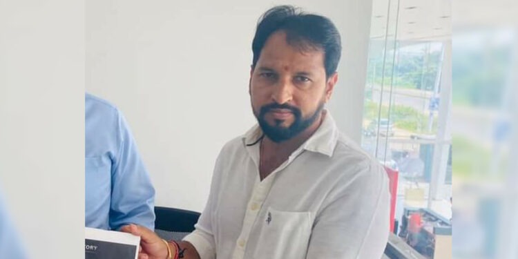 ಮದ್ಯದಂಗಡಿಗಳಲ್ಲಿ ಗೃಹ ಸಚಿವರ ಪುತ್ರನ ಹೆಸರಿನಲ್ಲಿ ವಸೂಲಿ: ಬಿಜೆಪಿ ಮುಖಂಡ ಸೇರಿ ಇಬ್ಬರ ಬಂಧನ