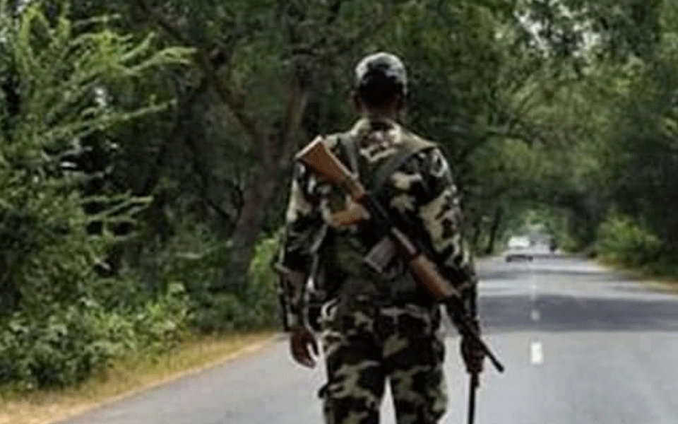 ಛತ್ತೀಸ್‌ಗಢ: ಎಕೆ-47ನಿಂದ ಗುಂಡಿನ ದಾಳಿ ನಡೆಸಿ ನಾಲ್ವರು ಸಹೋದ್ಯೋಗಿಗಳ ಹತ್ಯೆಗೈದ ಸಿಆರ್‌ಪಿಎಫ್ ಕಾನ್‌ಸ್ಟೇಬಲ್‌