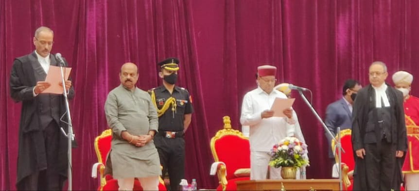 ಶಿರಸಿ: ಹೆಚ್ಚುವರಿ ನ್ಯಾಯಮೂರ್ತಿಯಾಗಿ ಅನಂತ ಹೆಗಡೆ ಪ್ರಮಾಣ ವಚನ