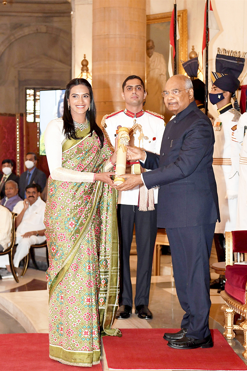 ಸಿಂಧು, ಮೇರಿ ಕೋಮ್, ರಾಣಿ ರಾಂಪಾಲ್‌ಗೆ ಪದ್ಮ ಪ್ರಶಸ್ತಿ ಪ್ರದಾನ