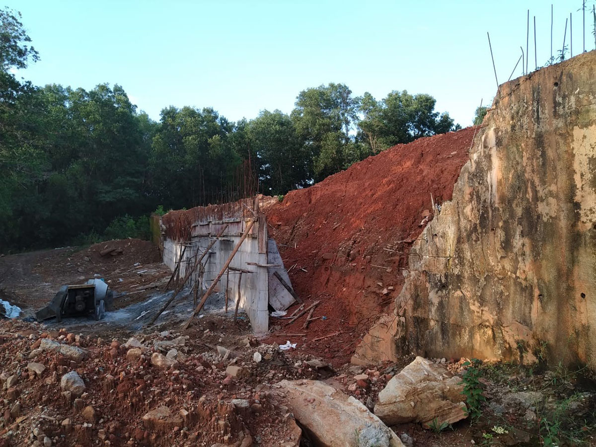 ಕೊಂಡಾಡಿ ಕೊರಗರ ಮನೆ ನಿವೇಶನದ ತಡೆಗೋಡೆ ಕುಸಿತ; ತನಿಖೆಗೆ ಮಾನವಹಕ್ಕುಗಳ ರಕ್ಷಣಾ ಪ್ರತಿಷ್ಠಾನ ಒತ್ತಾಯ