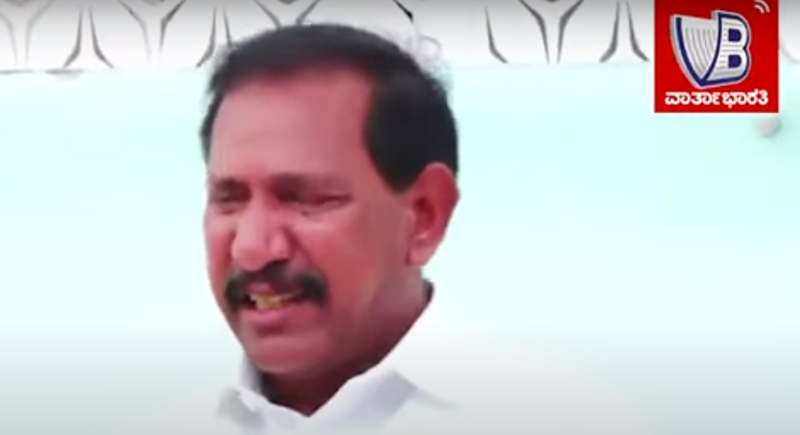 ‘ರಾಜಕೀಯಕ್ಕೆ ಬಂದು ತಪ್ಪು ಮಾಡಿಬಿಟ್ಟೆ:ಸುದ್ದಿಗೋಷ್ಠಿಯಲ್ಲಿ ಬಿಕ್ಕಿ ಬಿಕ್ಕಿ ಅತ್ತ ಕಾಂಗ್ರೆಸ್ ಅಭ್ಯರ್ಥಿ