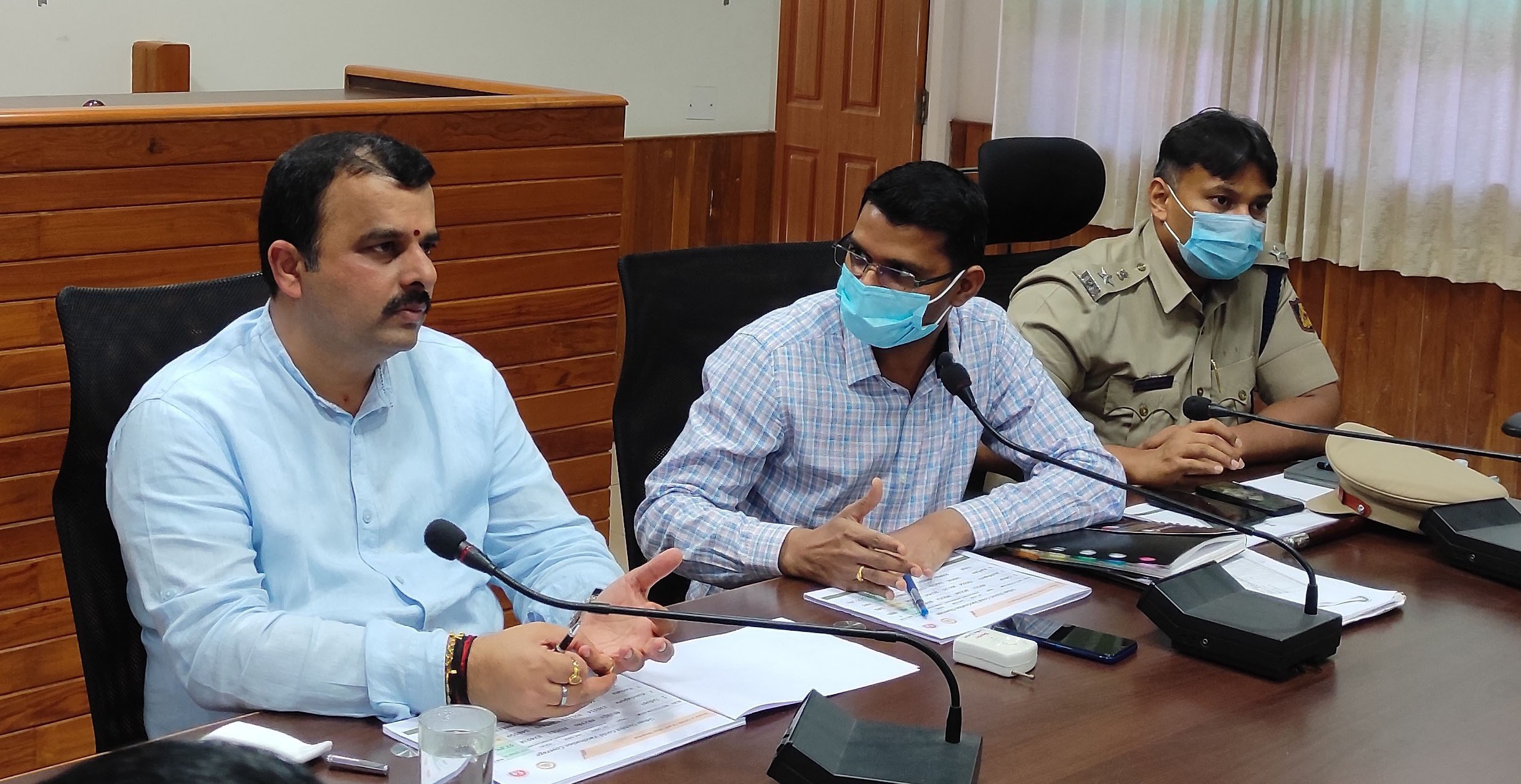 ಡಿಸೆಂಬರ್ ಅಂತ್ಯದೊಳಗೆ ಶೇ.90ರಷ್ಟು 2 ಡೋಸ್ ಲಸಿಕೆಗೆ ಕ್ರಮ: ಪ್ರಗತಿ ಪರಿಶೀಲನಾ ಸಭೆಯಲ್ಲಿ ಸಚಿವ ಸುನೀಲ್ ಕುಮಾರ್