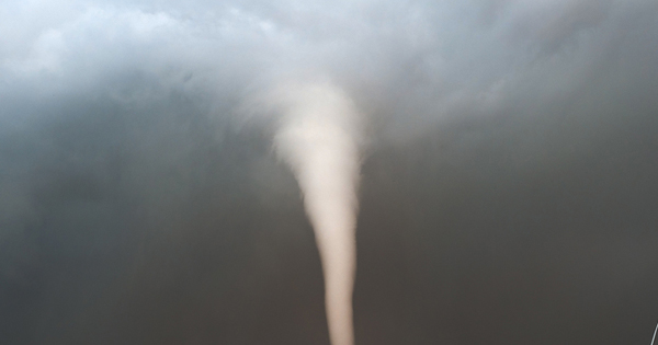 ಅಮೆರಿಕ: ಸುಂಟರಗಾಳಿಗೆ ಕನಿಷ್ಟ 50 ಮಂದಿ ಸಾವು; ವ್ಯಾಪಕ ನಾಶ-ನಷ್ಟ