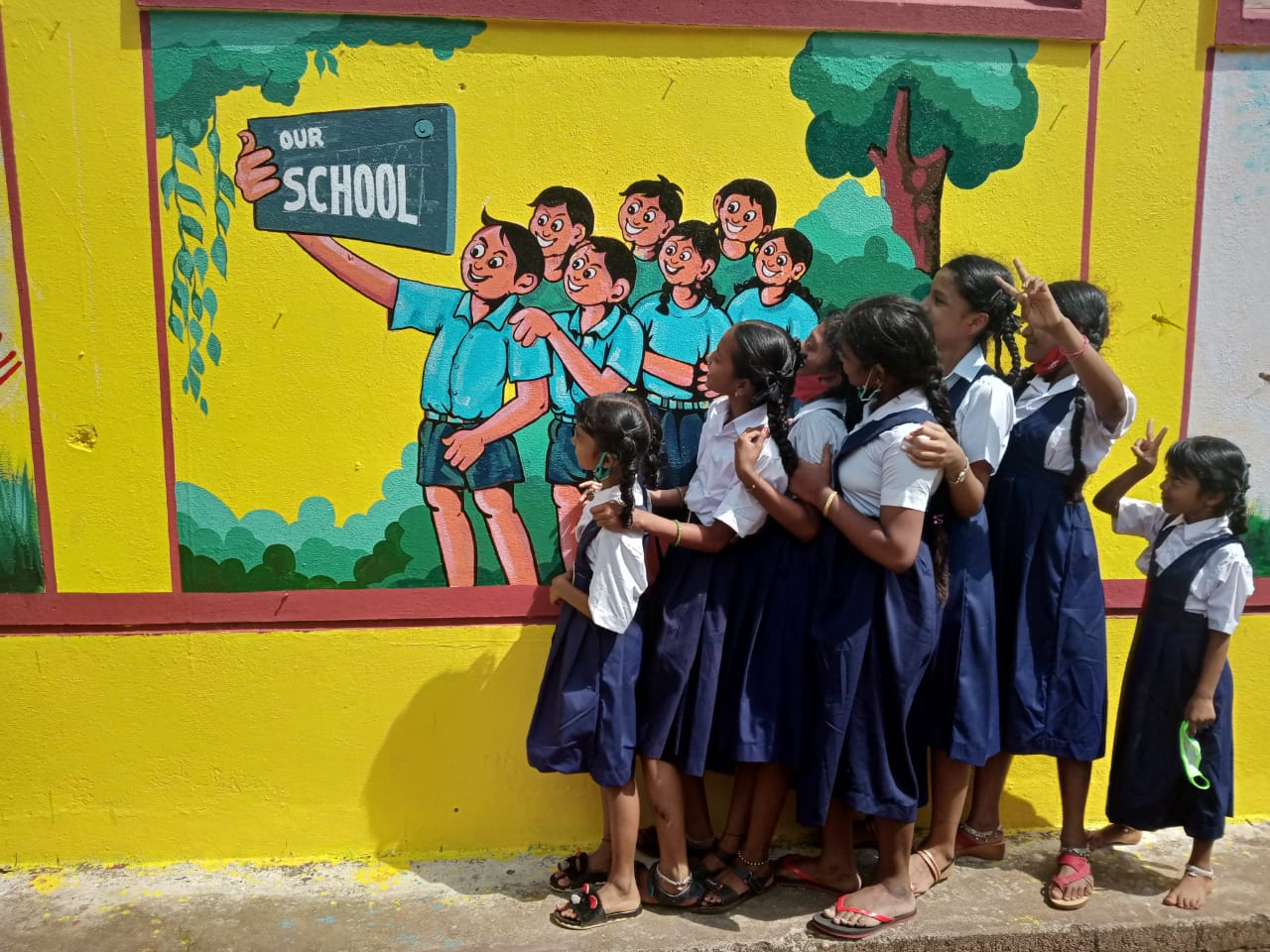 ಮಂಗಳೂರಿನ ಈ ಸರಕಾರಿ ಶಾಲೆಯ ಗೋಡೆಗಳೂ ಕಥೆ ಹೇಳುತ್ತವೆ!